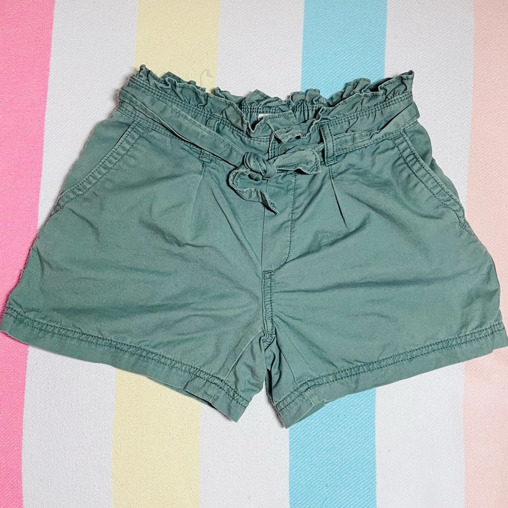 Gap girls green utility shorts